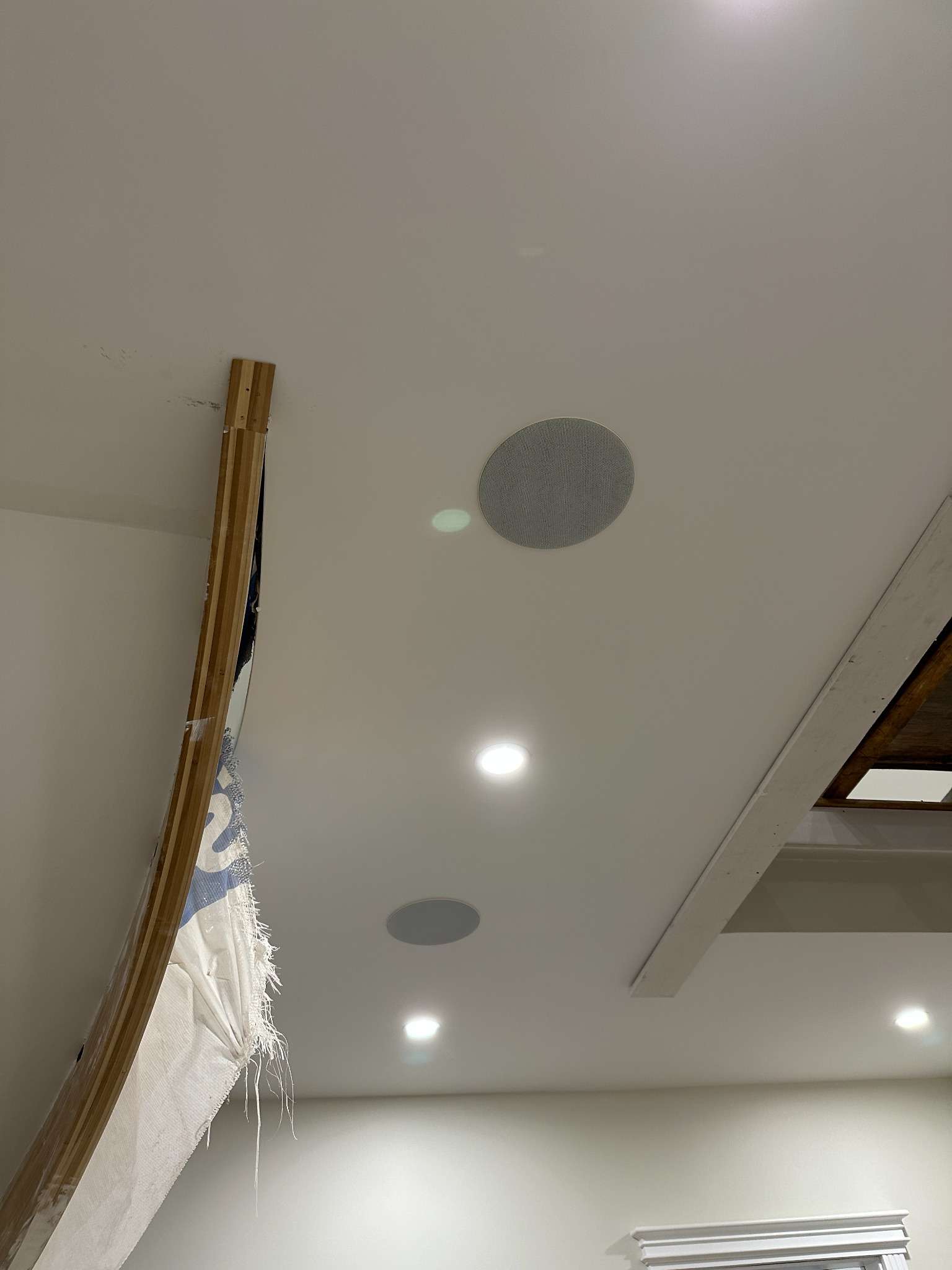 Project 4 – Speaker ceiling installation + cameras