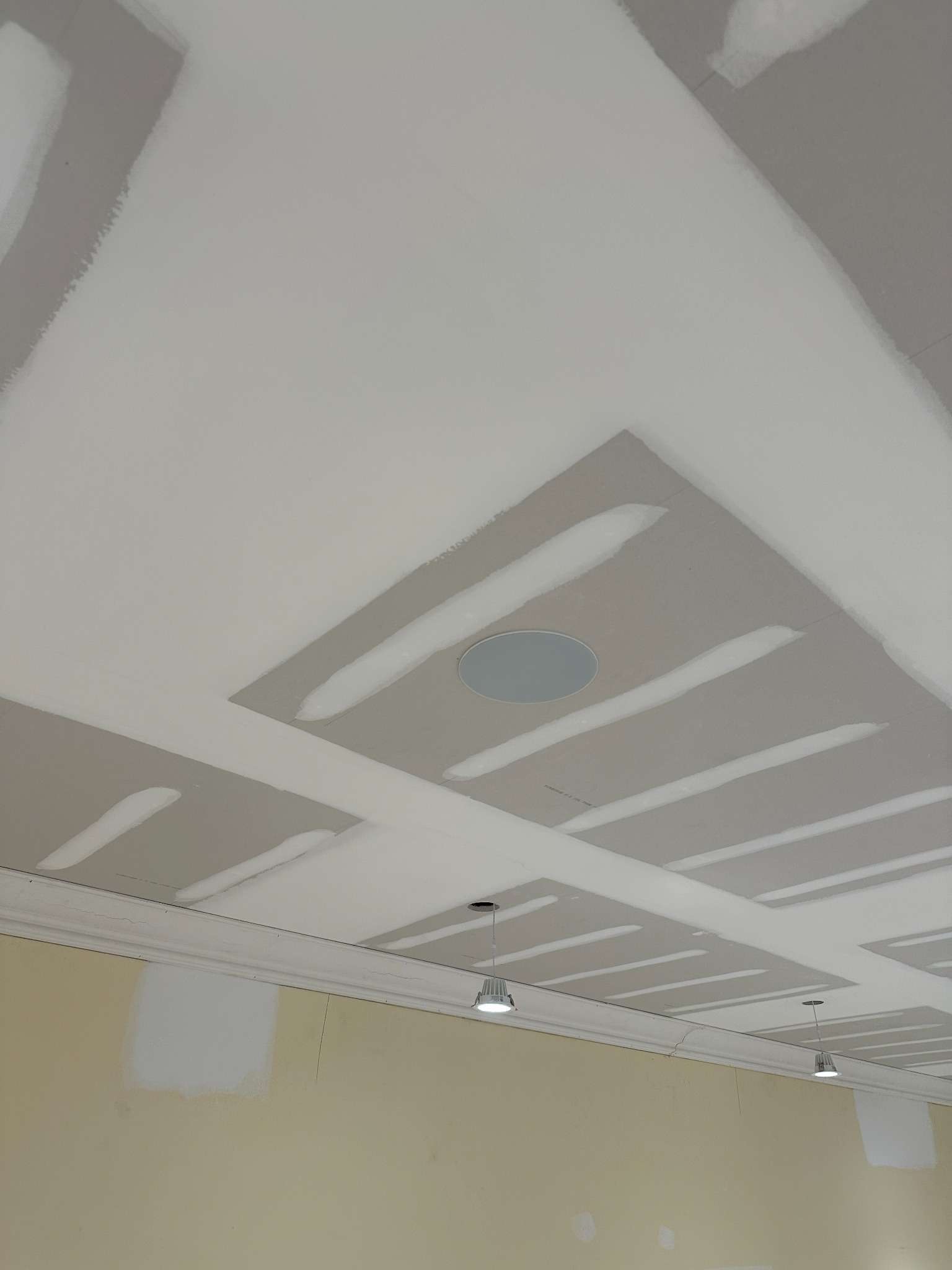 Project 4 – Speaker ceiling installation + cameras