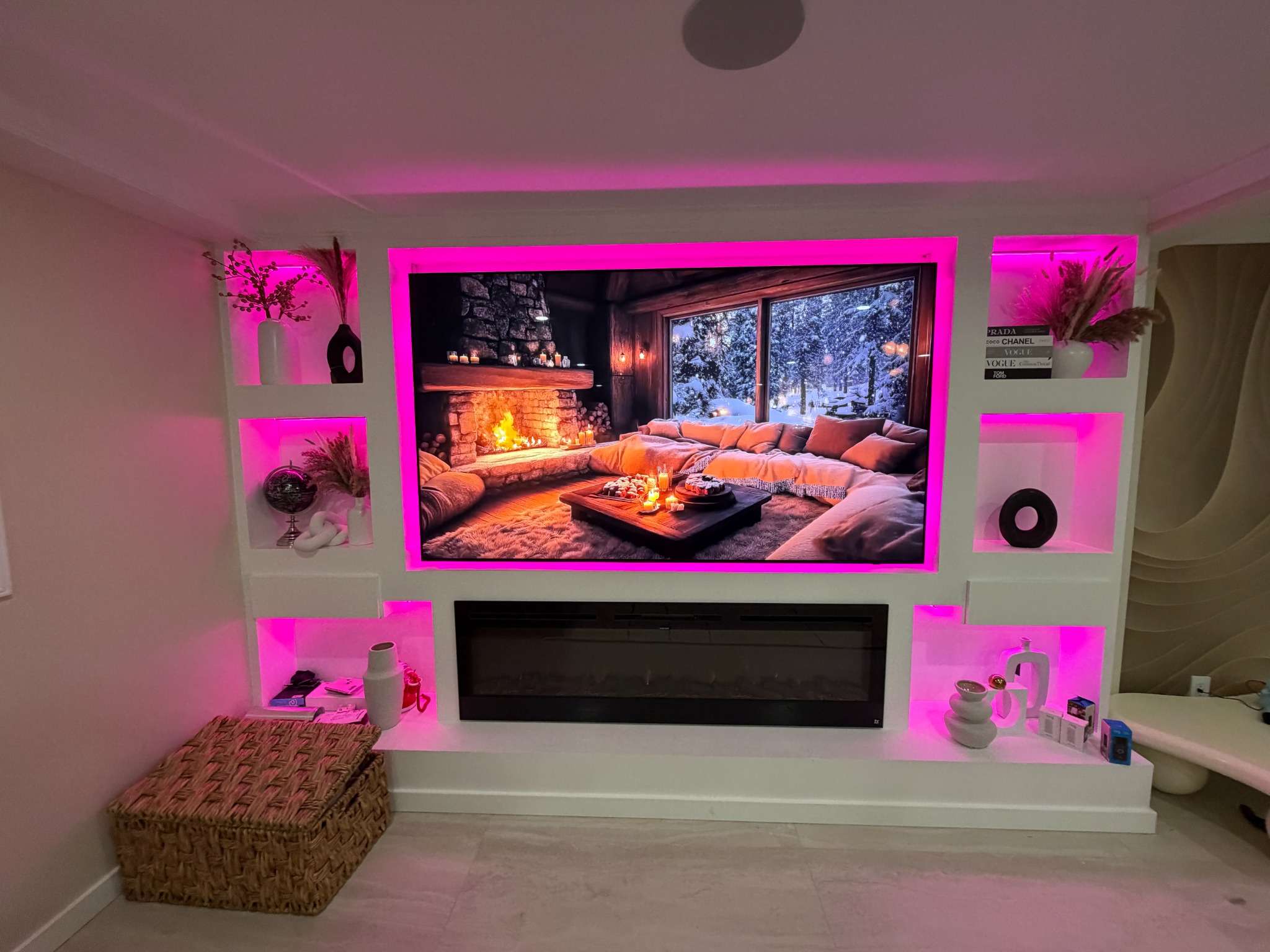 Project 7 – Finished TV wall with pink LED